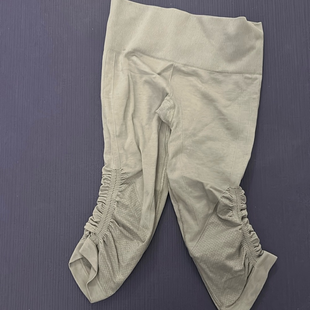 Lululemon leggings